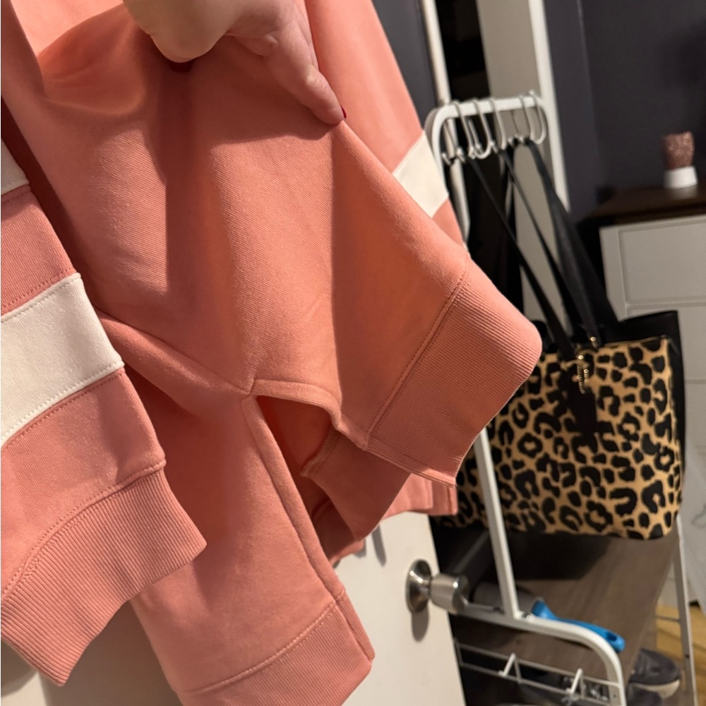 NWT Torrid Blush Oversized V-Neck Sweatshirt, Perfect for Leggings! - Picture 10 of 11